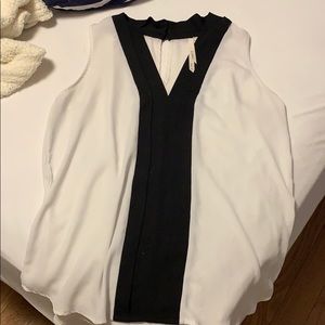 Black and cream v top